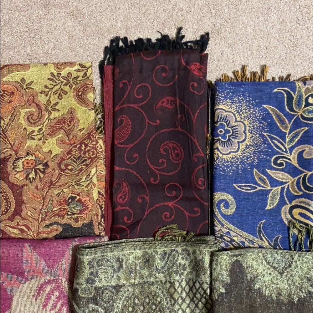 Scarves - Picture 2 of 6